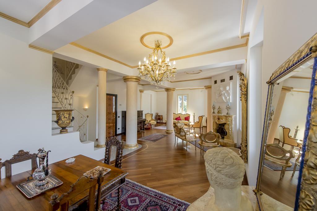Villa Puccini Bed & Breakfast Lecco Ruang foto