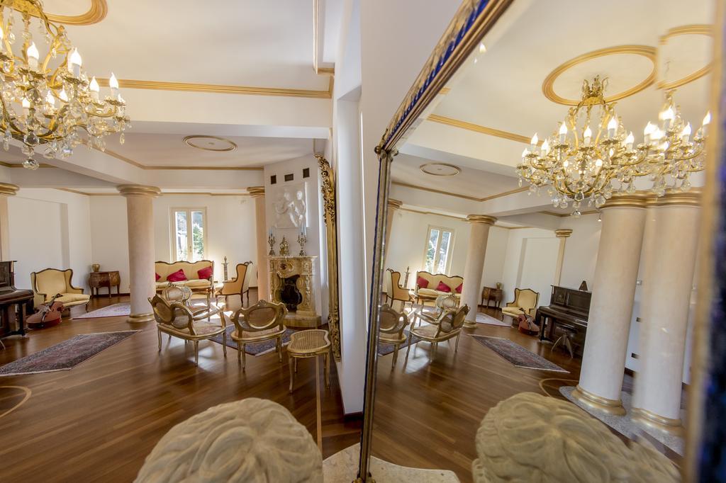 Villa Puccini Bed & Breakfast Lecco Ruang foto