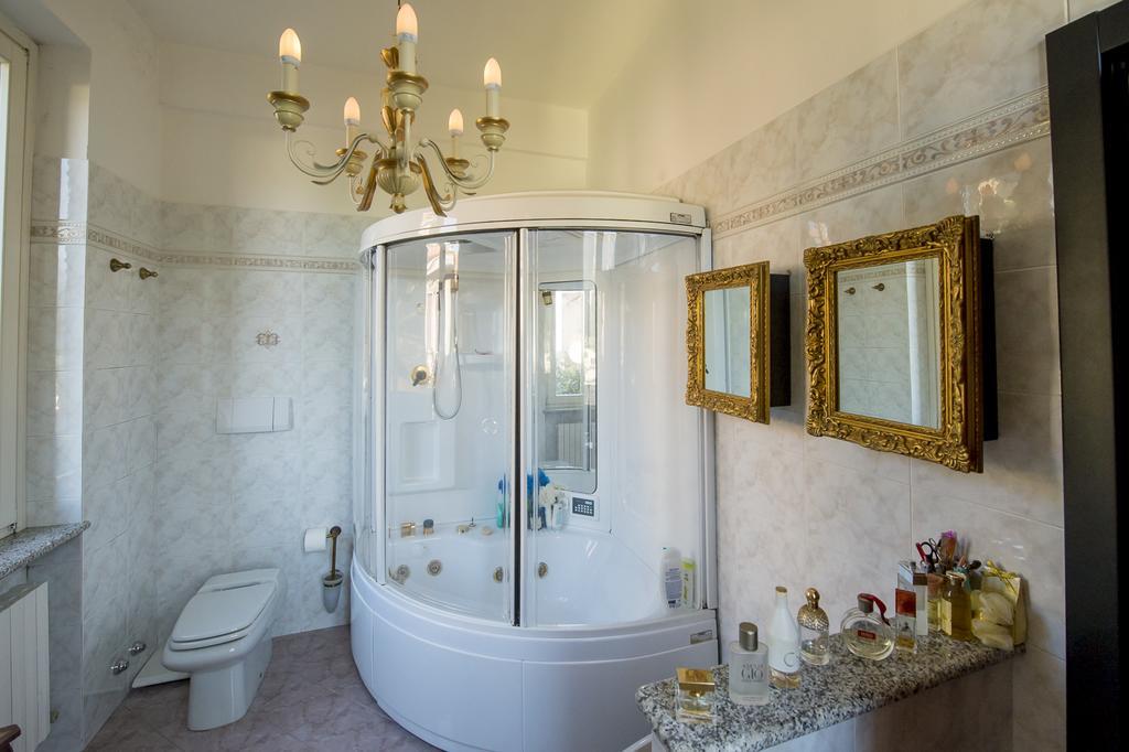 Villa Puccini Bed & Breakfast Lecco Ruang foto
